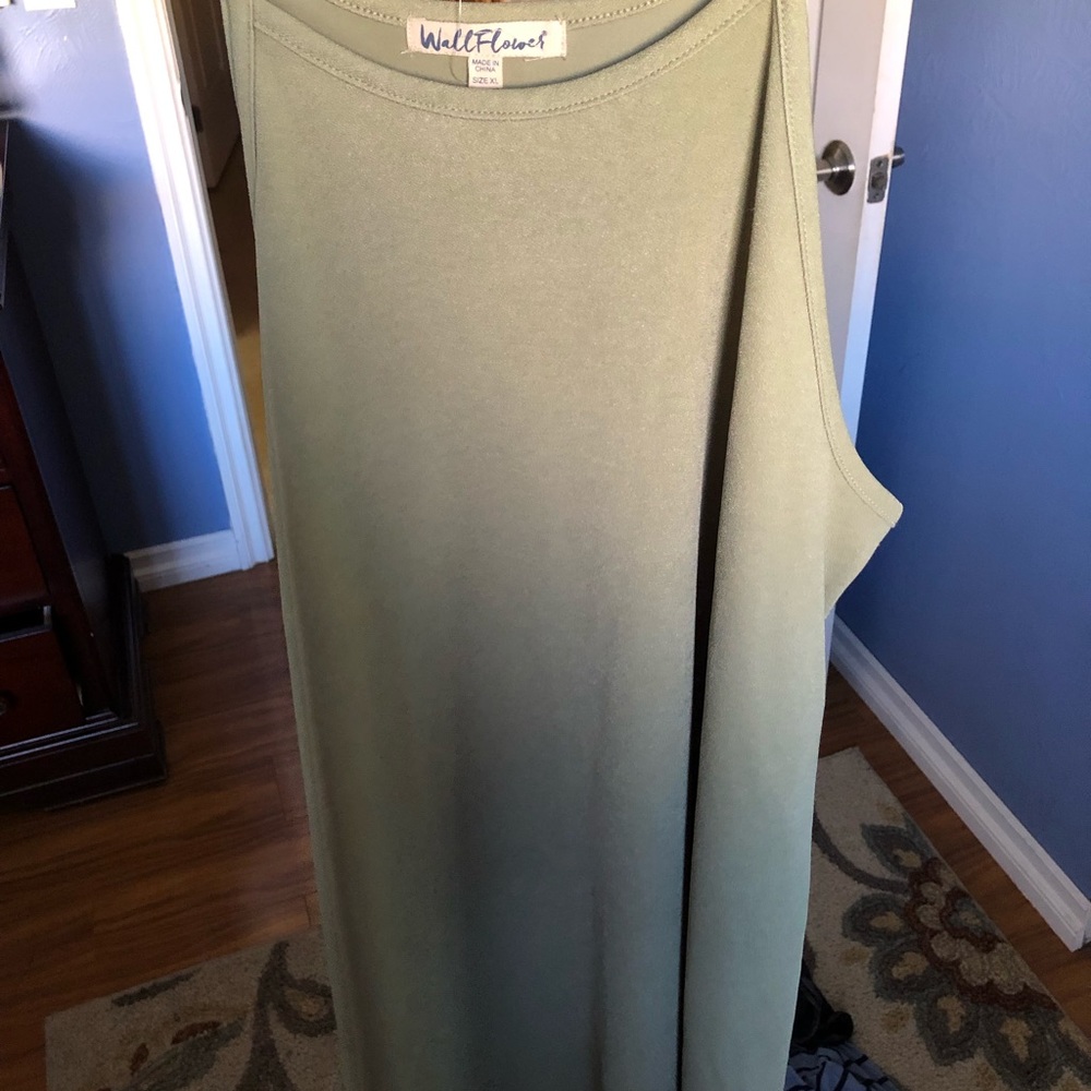 Light green dress